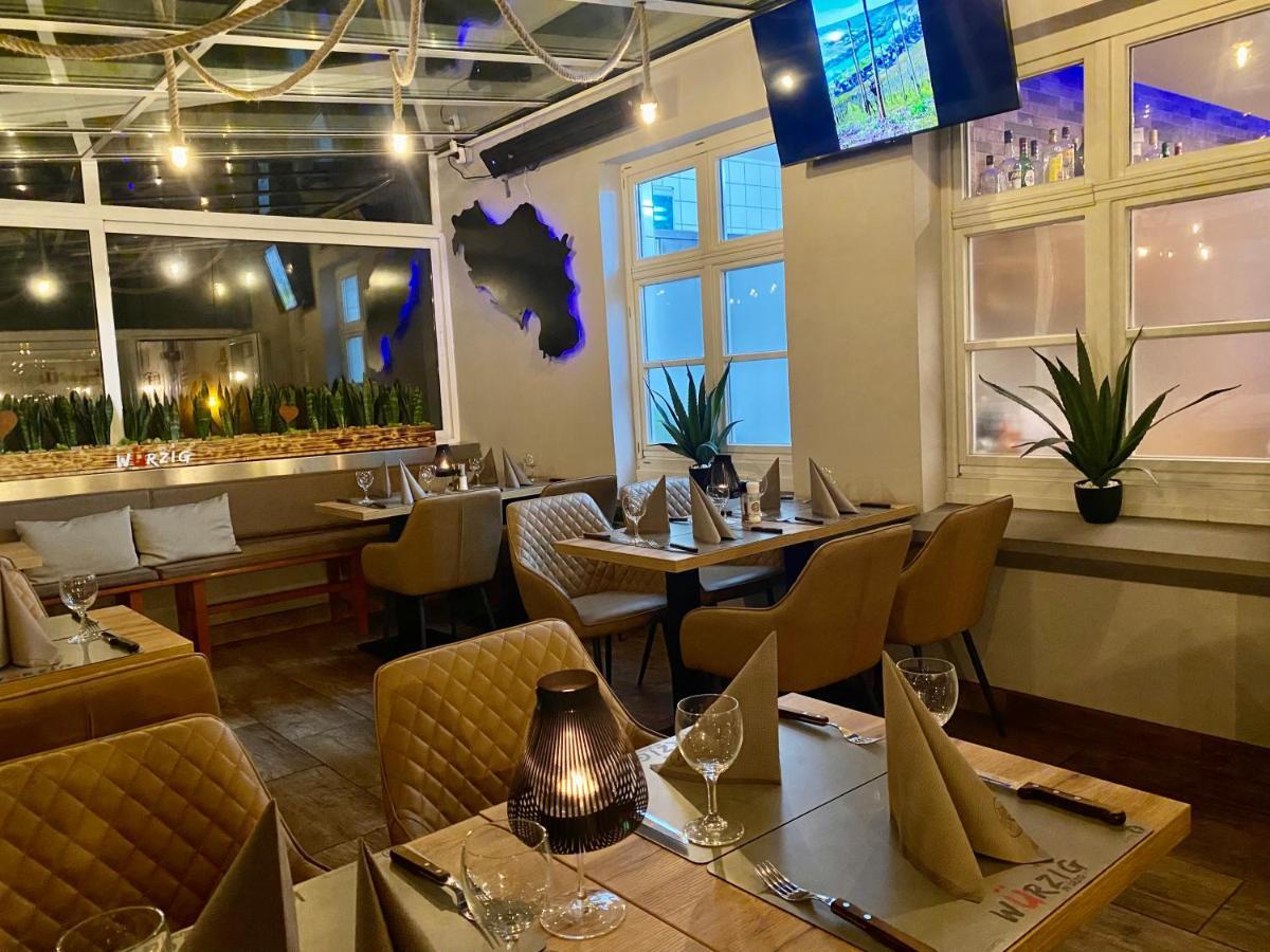 Hotel Restaurant Wuerzig In Ürzig Dış mekan fotoğraf