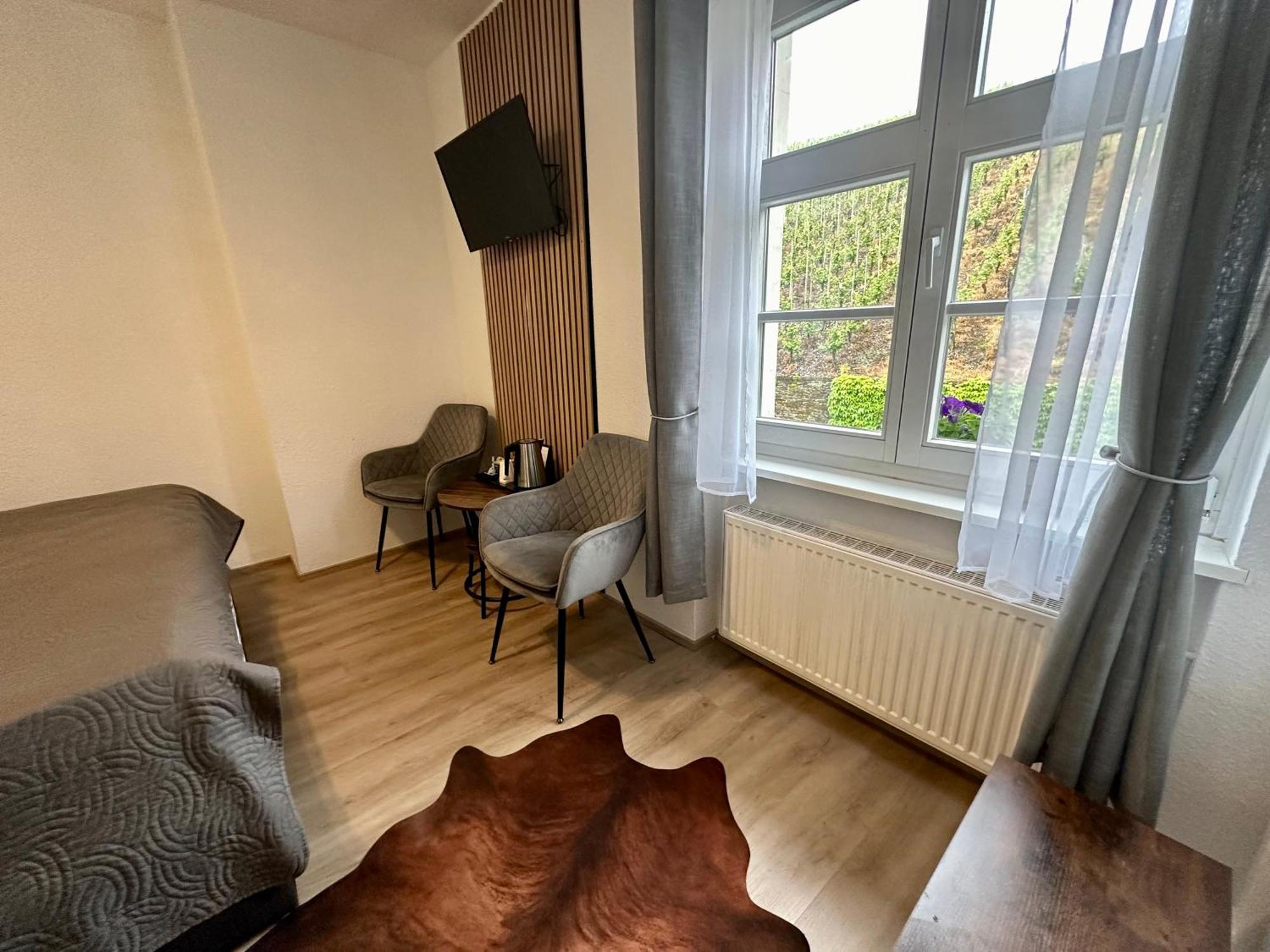 Hotel Restaurant Wuerzig In Ürzig Dış mekan fotoğraf